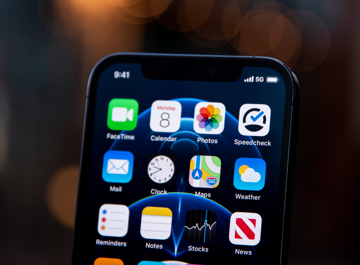 宝丰苹果手机维修分享为什么 iPhone 12 在冬季会自动关机 